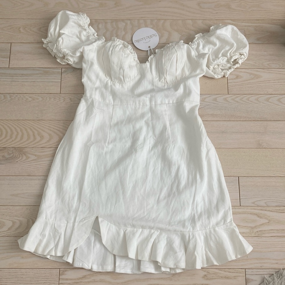 NWT Selfie Leslie Milkmaid White Off-the-Shoulder Puff Sleeve Mini Dress